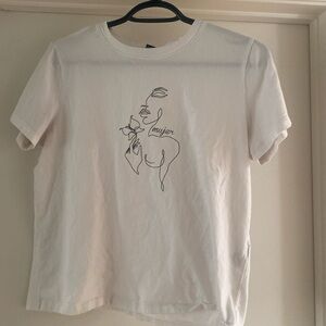 White Tshirt with graphic